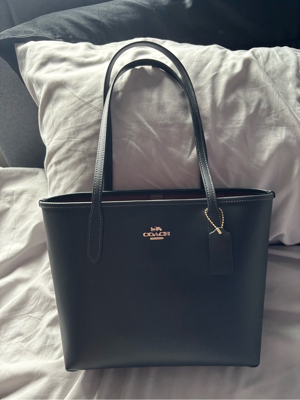 Coach medium city tote bag